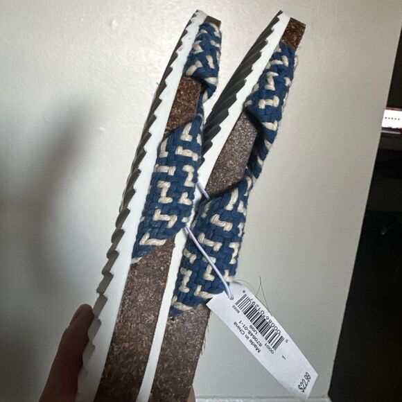 NWT Old Navy Girls Sandals - Picture 4 of 5